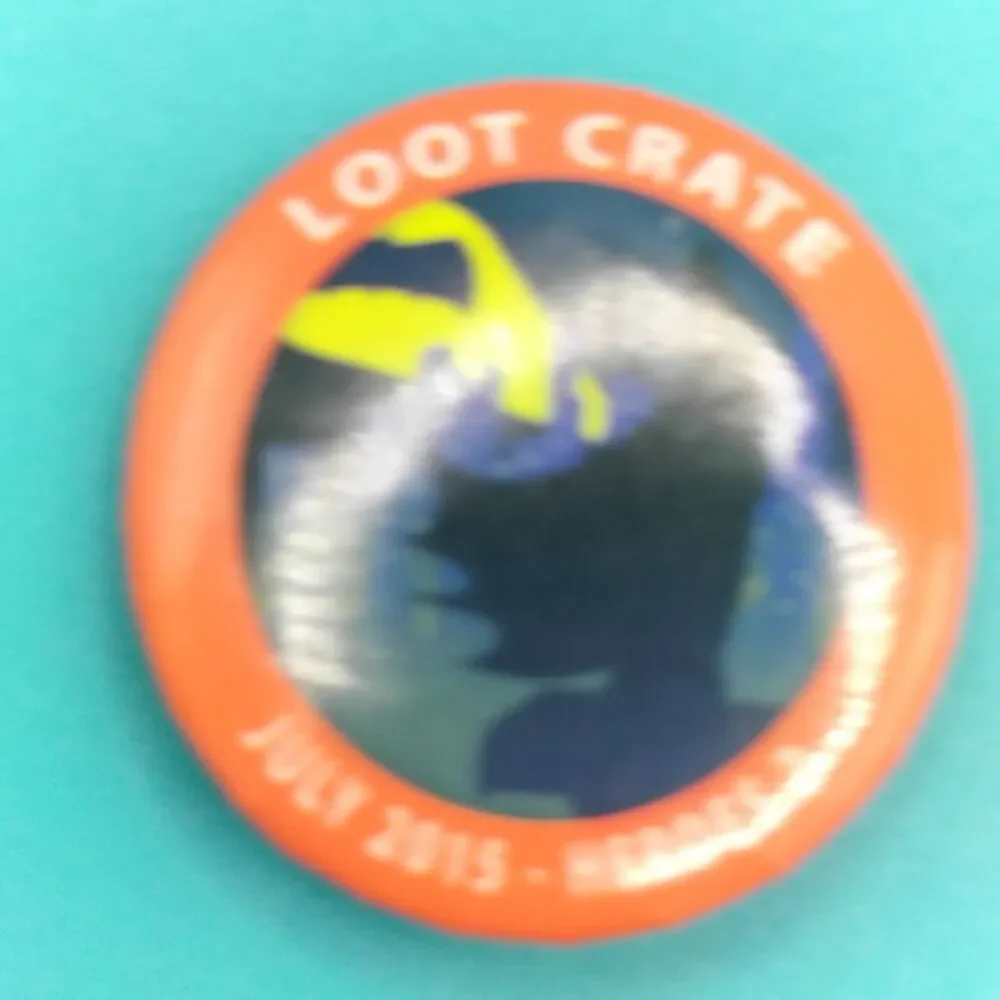 Loot Crate July 2015 Heroes 2 Batman Bat-Signal Pin Button Badge DC Comics